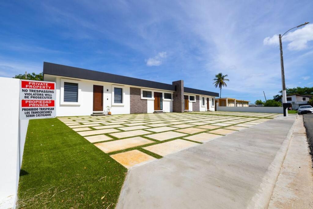 Ramey Cir D, Near Airport, Beaches W/King Bed. Aguadilla Esterno foto